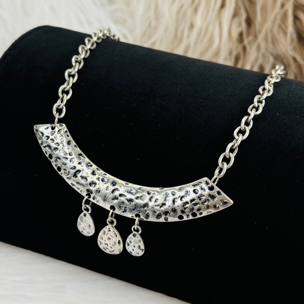 Vintage Silvertone southwestern style hammered Statement Choker Necklace - Picture 4 of 6